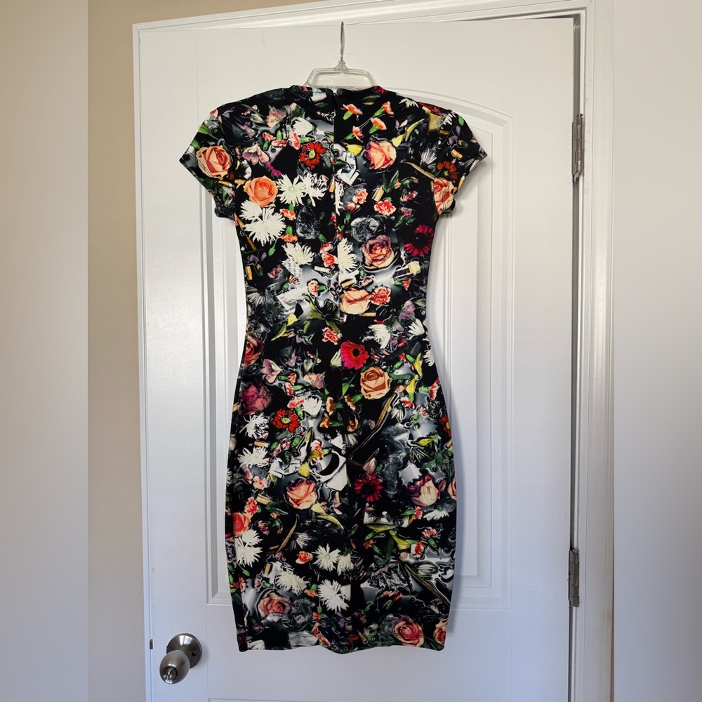 McQ Alexander McQueen multicolor festival floral bodycon dress, like new! - Picture 2 of 11